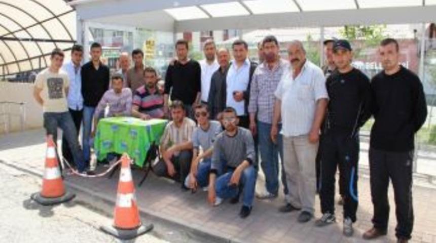 Kadık&ouml;y'de Dolmuş&ccedil;ular Kontak Kapattı