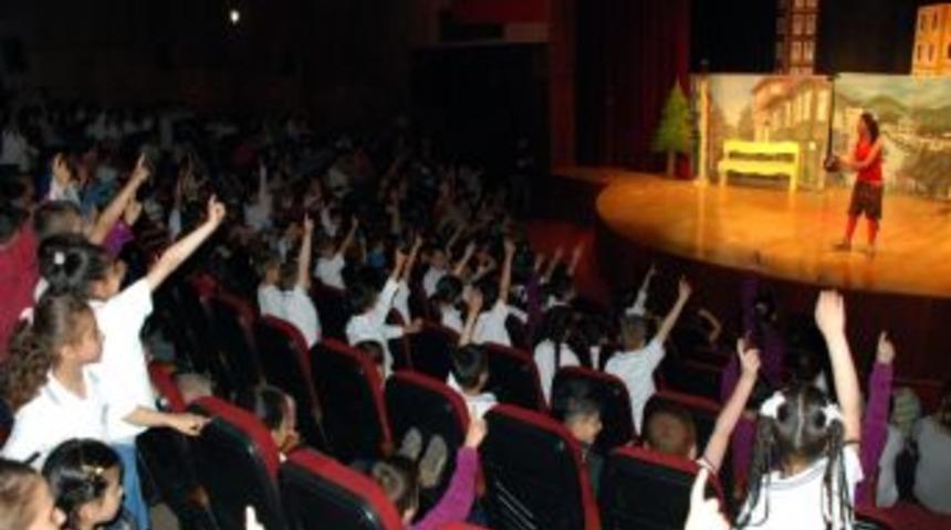 Seyhan'ın Geleneksel &Ccedil;ocuk Oyunları Festivali Devam Ediyor