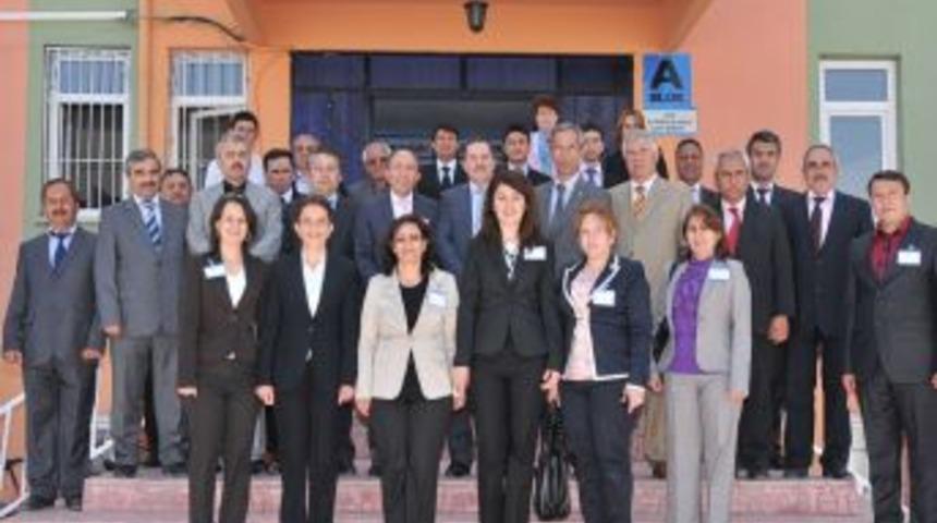 Bakanlık yetkilileri Şehit Erhan &Ccedil;akmak İlk&ouml;ğretim'de saha incelemesi yaptı