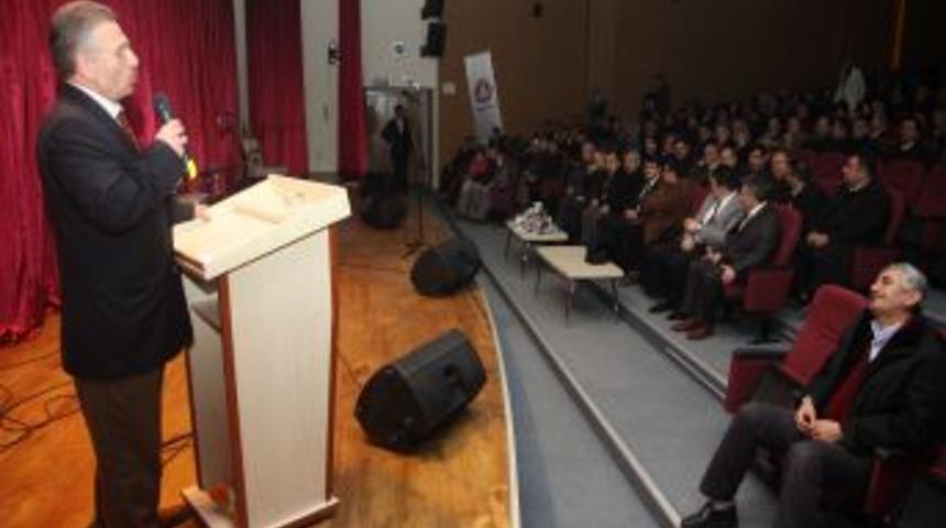 Rahmet Peygamberi Sincan&rsquo;da dualarla anıldı