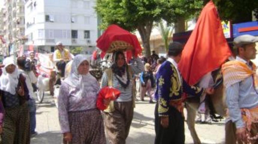 13. Tarım ve Seracılık Fuarı, Y&ouml;r&uuml;k g&ouml;&ccedil;&uuml; ve domates g&uuml;reşiyle başladı
