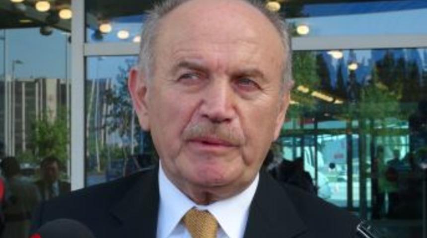 Topbaş: Minib&uuml;sleri tamamen kaldırmak gibi bir niyetimiz yok