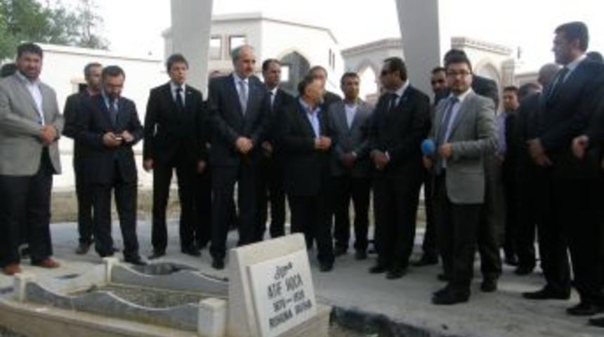 Has Parti Genel Başkanı, İskilipli Atıf Hoca'nın anıt mezarını ziyaret etti