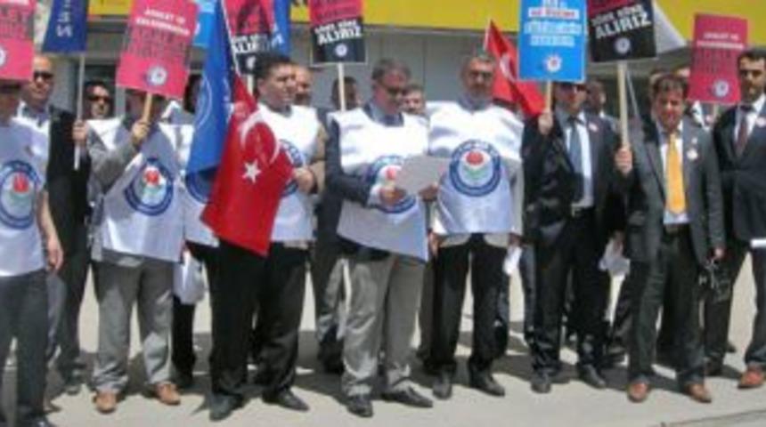 Eğitim-Bir-Sen h&uuml;k&uuml;mete y&uuml;klendi