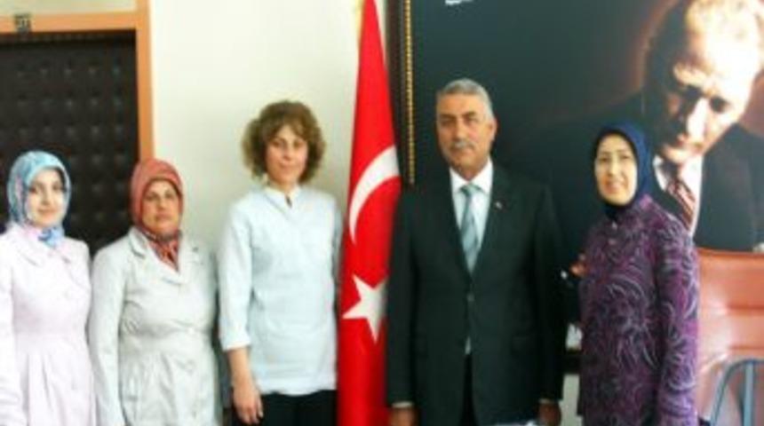 Ak Parti Bartın Kadın Kolları'ndan Milli Eğitim M&uuml;d&uuml;r&uuml;'ne Ziyaret