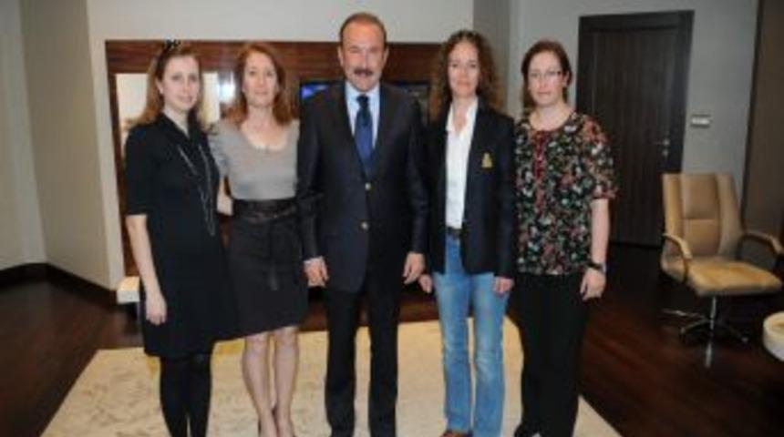 Başkan Doğan'a Y&uuml;zme Yarışı Daveti