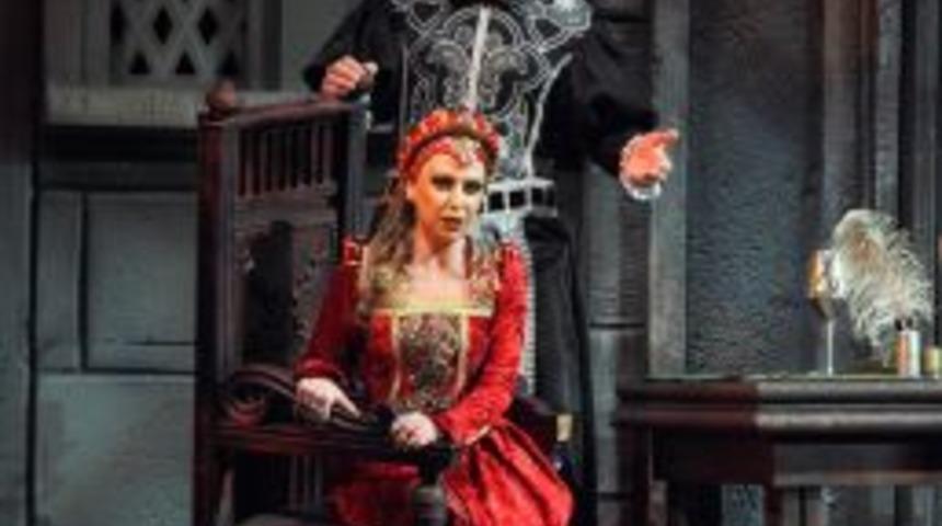 Lucia Son Kez Sahnelenecek