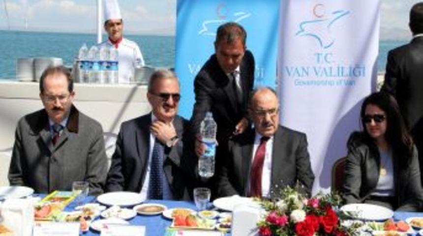 Başbakan Yardımcısı Atalay'ın Van Ziyareti