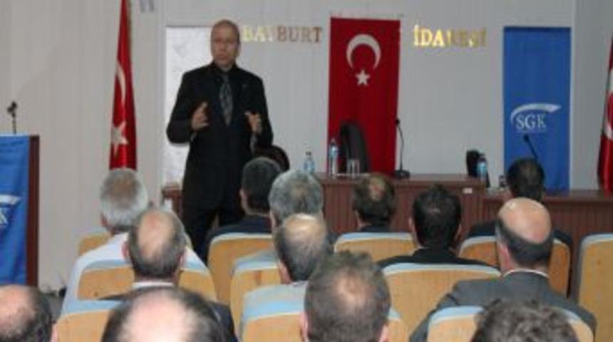 SGK, Bayburt'ta iş d&uuml;nyasına hizmetlerini anlattı
