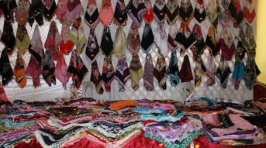 D&ouml;rtyol'da &ouml;ğrenciler yararına kermes d&uuml;zenlendi