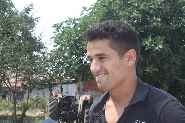 DÜZELTME - "Milli Savunma Bakanı Akar'ın akrabaları sevinçli" başlıklı haberimizin ilk spotunda yer alan "Bursa'nın Manyas ilçesi" ifadesi "Balıkesir'in Manyas ilçesi" olarak düzeltilmiştir. 
Haberimizi yeniden yayımlıyoruz.
Saygılarımızla.
AA
Milli Sav G2