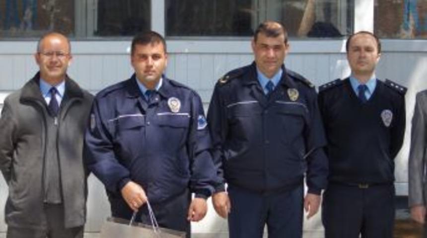 Kağızman  ayın polisini se&ccedil;ti