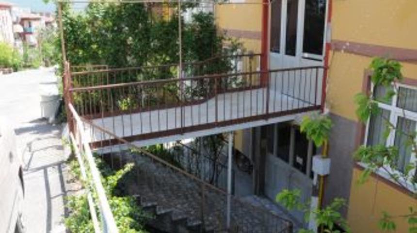 Vali K&uuml;&ccedil;&uuml;k, Barlas Ailesinin İsteğini Yerine Getirdi