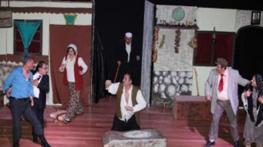 A&uuml; Personel Tiyatrosu'ndan Sezonun İkinci Oyunu