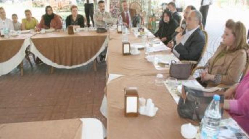 Kadınlar Fakıbaba'dan Y&uuml;zme Havuzu İstedi