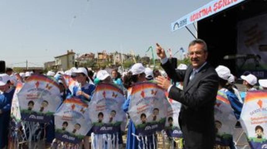 Gebze'deki U&ccedil;urtma Şenliği Renkli G&ouml;r&uuml;nt&uuml;lere Sahne Oldu