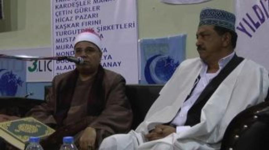 D&uuml;nya birincisi hafızların sunduğu Kur'an-ı Kerim ziyafetine yoğun ilgi