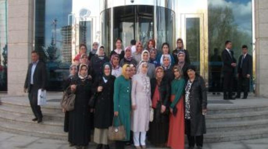 Ak Partili Kadınlardan Ankara &Ccedil;ıkarması