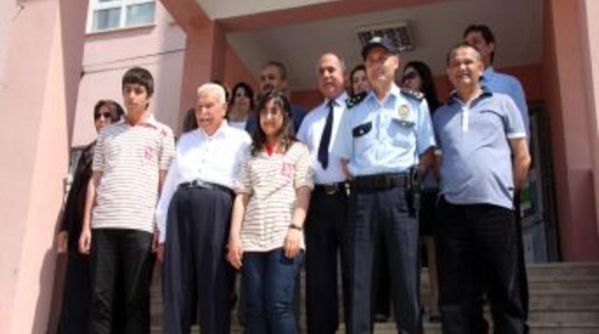 Kozan'ın YGS şampiyonu Yusuf Baysal Anadolu Lisesi'nden &ccedil;ıktı