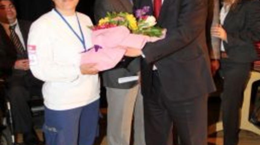 Kuyucak Halk Eğitimi Merkezi'nde Sertifika T&ouml;reni