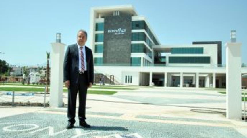 Konyaaltı Belediyesi, yeni binasında hizmet verecek