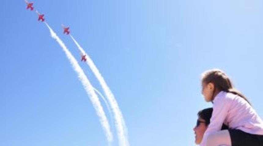 T&uuml;rk Yıldızları'nın Provası Nefes Kesti