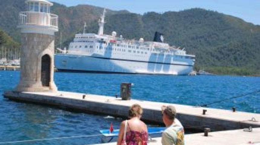 Marmaris Dev Yolcu Gemilerine Ev Sahipliği Yapıyor