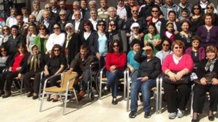 &Ouml;zelleştirme mağdurları bir arada