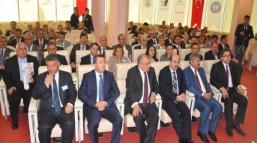 Eğitim &ccedil;alışanlarının sorunları anlatıldı