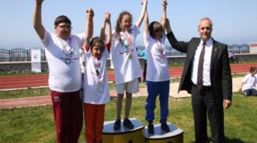 Rize'de Engelliler Atletizm M&uuml;sabakaları Yapıldı