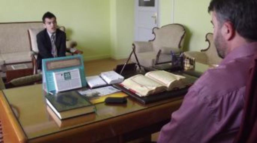 10 Saatte Kur'an'ın Tamamını Ezbere Okudu