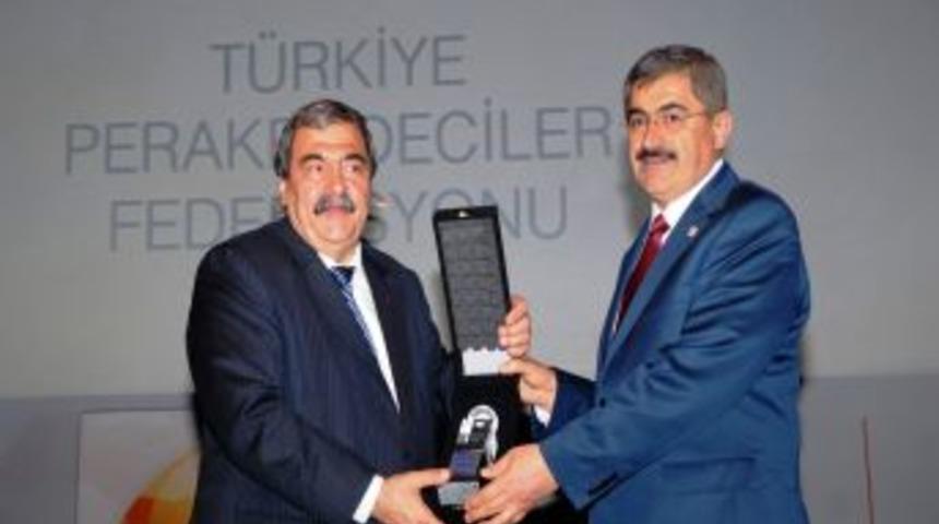 Aile Şirketlerinde Kurumsal Y&ouml;netim Ve Liderlik