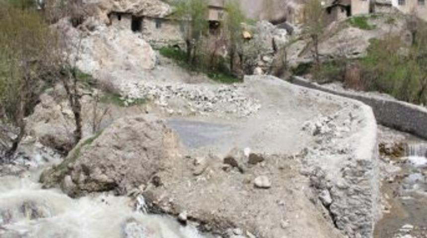 Şehir Merkezinde İlke K&ouml;pr&uuml; İle Ulaşım