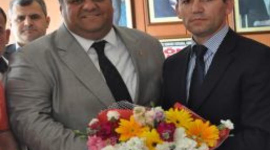 Saruhan-Der'den Mhp'li Akkal'a Tebrik Ziyareti