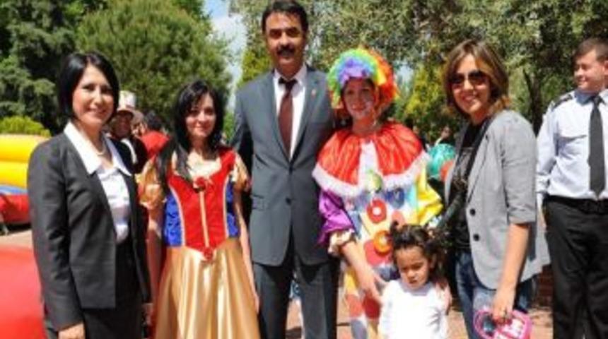 Cb&uuml;'den &Ccedil;ocuklara 23 Nisan Armağanı