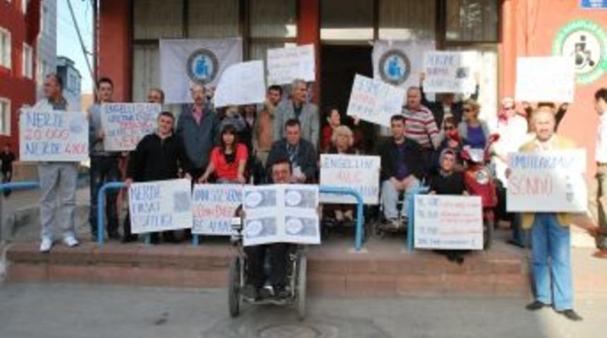 Engellilerden Protesto