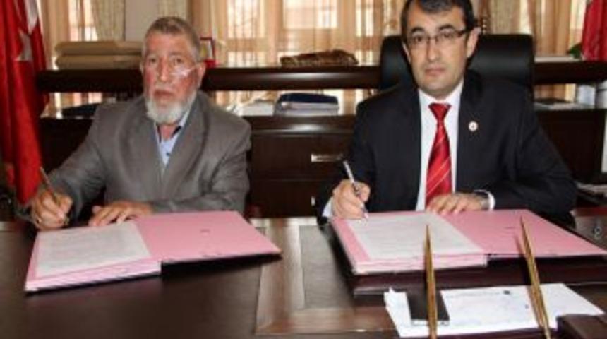 Yenifakılı Sağlık Meslek Y&uuml;ksekokulu'nun protokol&uuml; imzalandı