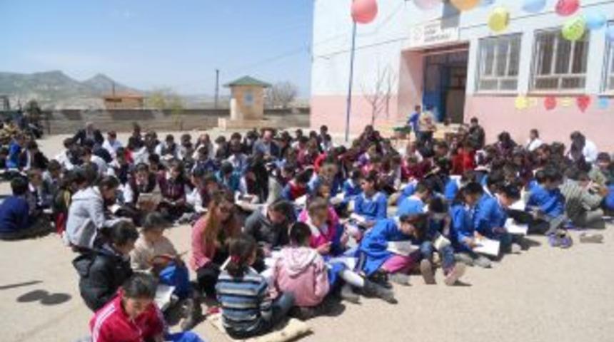 Yeşilli de ilk&ouml;ğretim &ouml;ğrencilerinden &ouml;rnek davranış