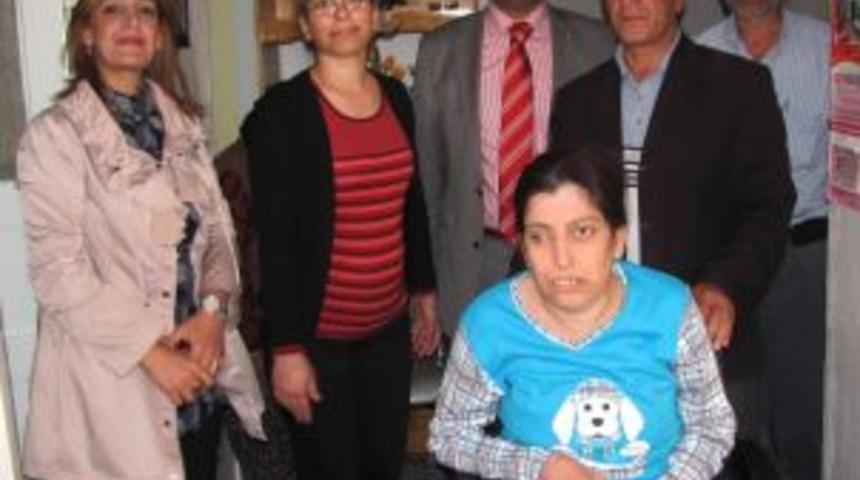 S&ouml;nmez'den Anlamlı Destek