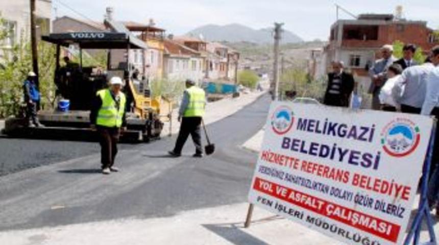 Melikgazi Belediyesi bu yıl 220 bin ton asfalt &uuml;retimi yapacak