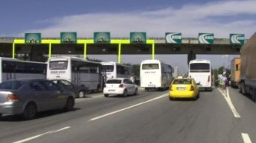Gebzeli minib&uuml;s&ccedil;&uuml;ler İstanbul&rsquo;da yol kapattı