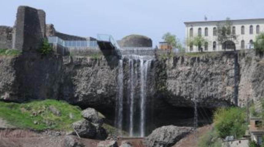 Tarihi Fiskaya Şelalesi&rsquo;nden su akmaya başladı