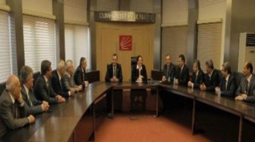 Batı Trakya T&uuml;rklerinden Milletvekili K&ouml;pr&uuml;l&uuml;'ye Ziyaret