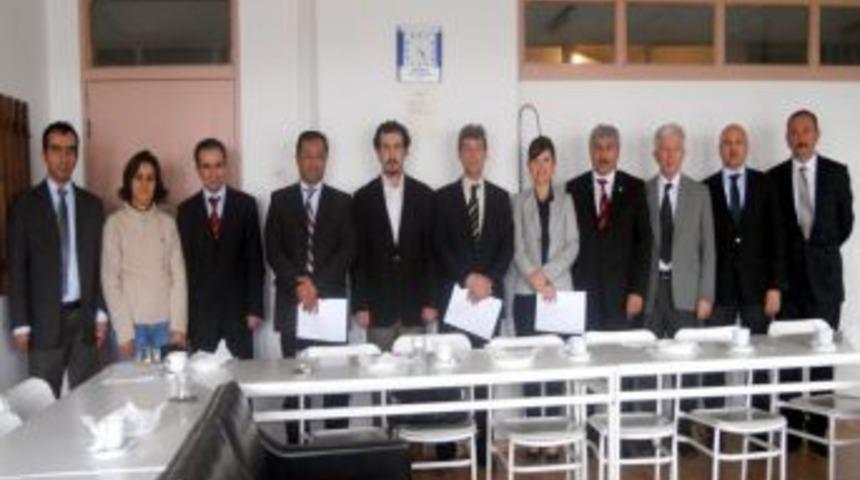 İnşaatlarda Y&uuml;ksekten D&uuml;şmeler Azaltılacak