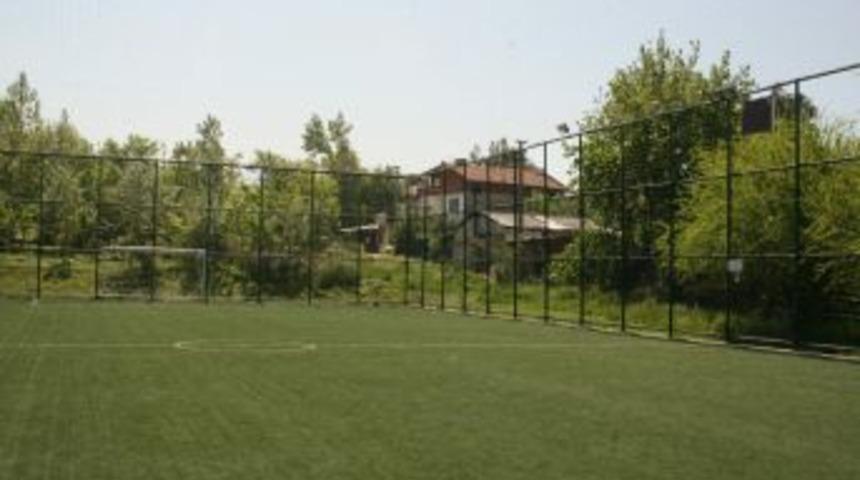 Bursa'da Gazeteciler Bu Kez Halı Sahada Yarışacak