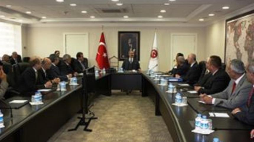 Tarsus&rsquo;un il olması g&uuml;ndemde değil