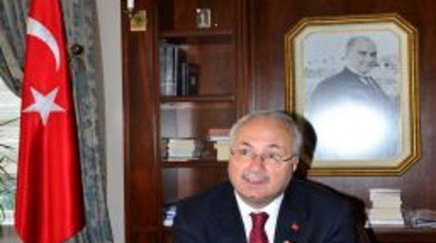 Makedonya G&ouml;&ccedil;menleri Derneğinden Vali Daş&ouml;z'e Ziyaret