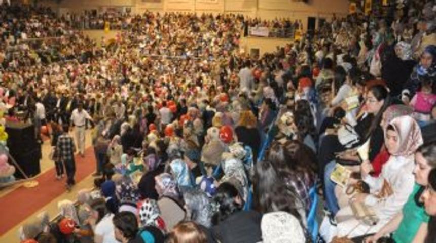 "G&uuml;ndelik problemlere kalıcı &ccedil;&ouml;z&uuml;m Peygamberimiz'in hayatında var"