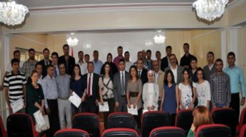 Nusaybin'de 60 Girişimci Adayına Kosgeb Sertifikası Verildi