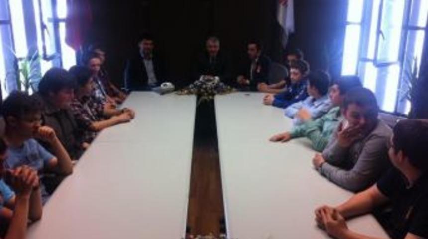 D&uuml;zce &Ouml;zel Yunus G&uuml;ner Lisesi &Ouml;ğrnecileri Tbmm'de